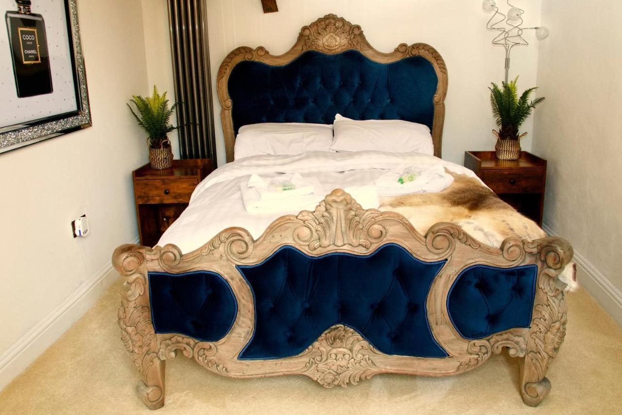 Luxury 9 Bed Manor House Hot Tub Cinema Room Skytv Saffron Walden Luaran gambar
